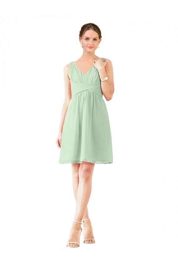 v-Neckline Short Knee Length Chiffon Cocktail Bridesmaid Dress